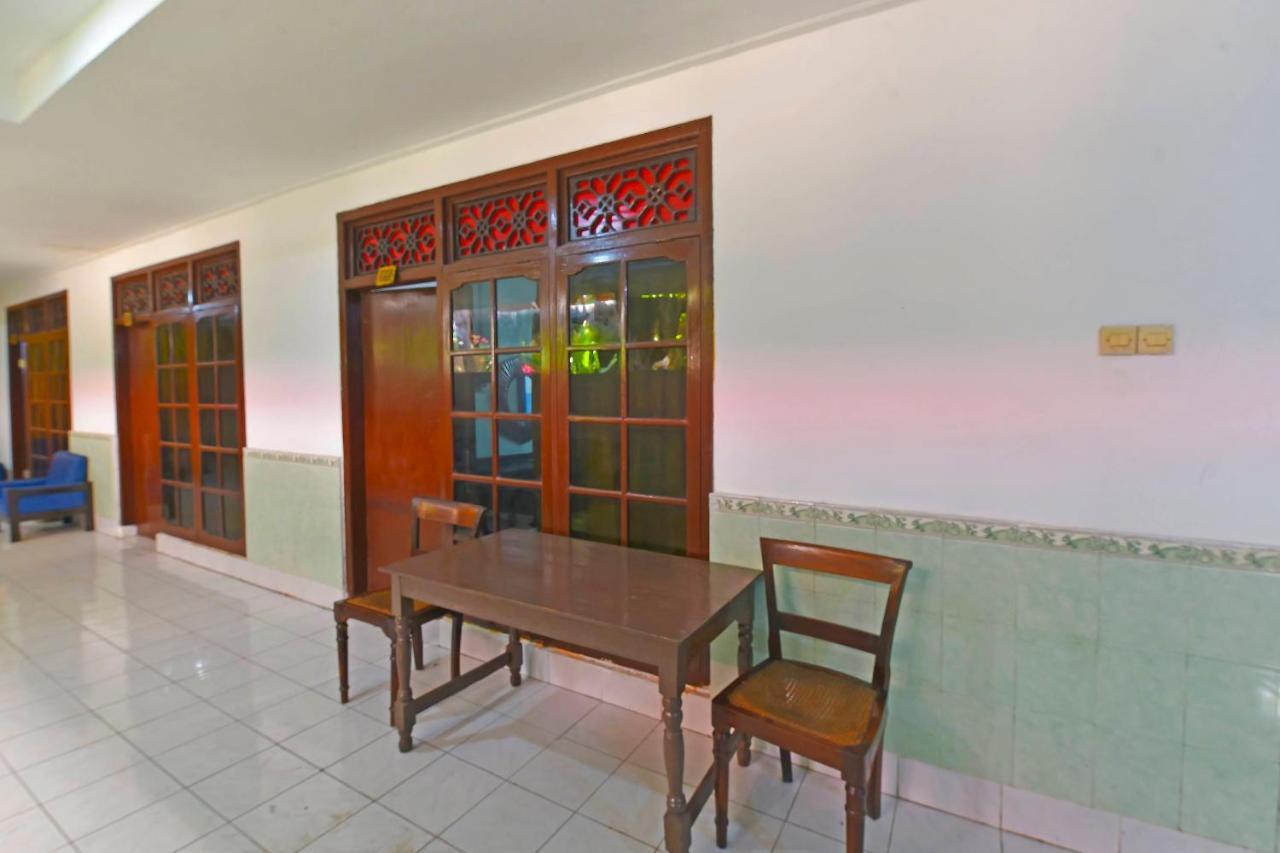 Oyo 3244 Grand Chandra Hotel Denpasa Buitenkant foto