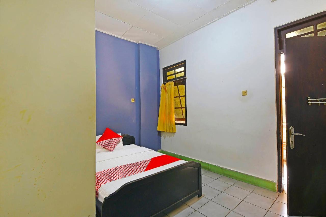 Oyo 3244 Grand Chandra Hotel Denpasa Buitenkant foto