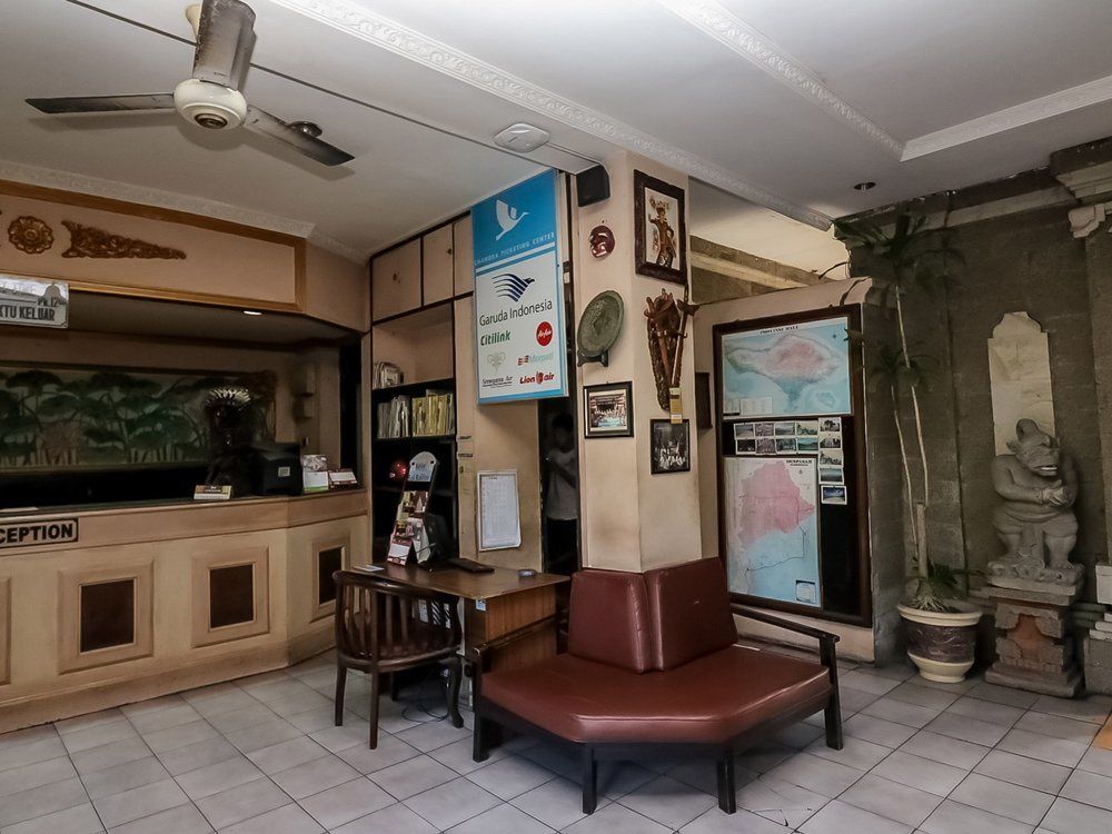 Oyo 3244 Grand Chandra Hotel Denpasa Buitenkant foto