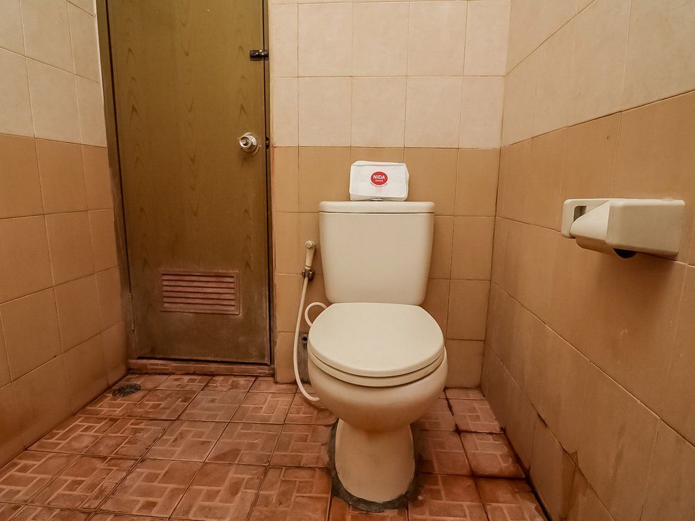 Oyo 3244 Grand Chandra Hotel Denpasa Buitenkant foto