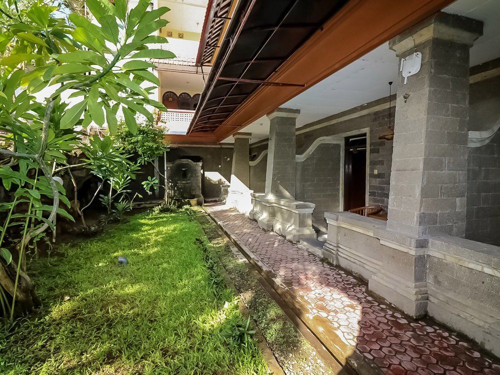 Oyo 3244 Grand Chandra Hotel Denpasa Buitenkant foto